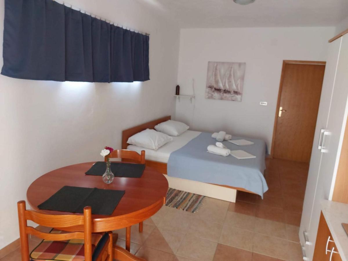 Apartments Burcul Pag Pag Town Extérieur photo